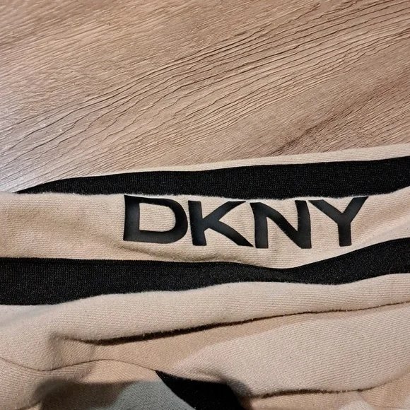 DKNY Cream Pullover with Black Accents - Picture 3 of 4